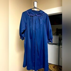 Vintage robe pajama set. Great condition